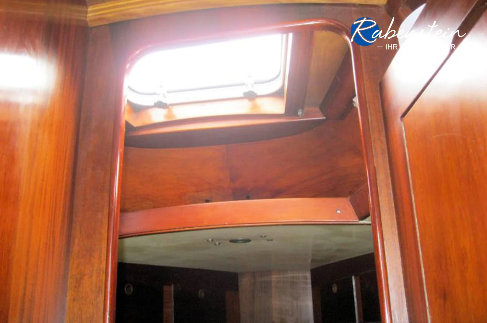 Vindö-40-Vordere-Kabine