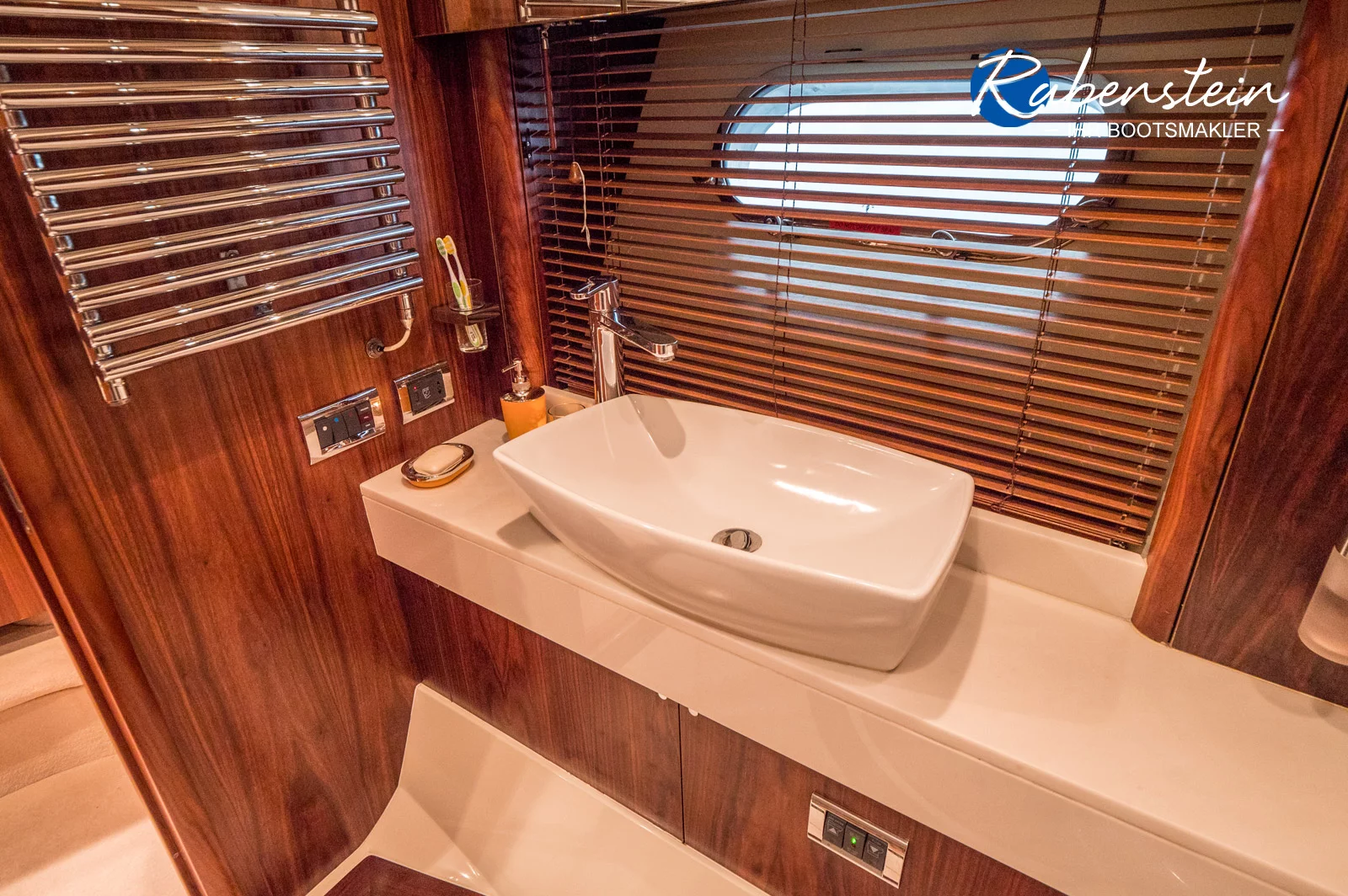 Sunseeker-72-bad-bug-1