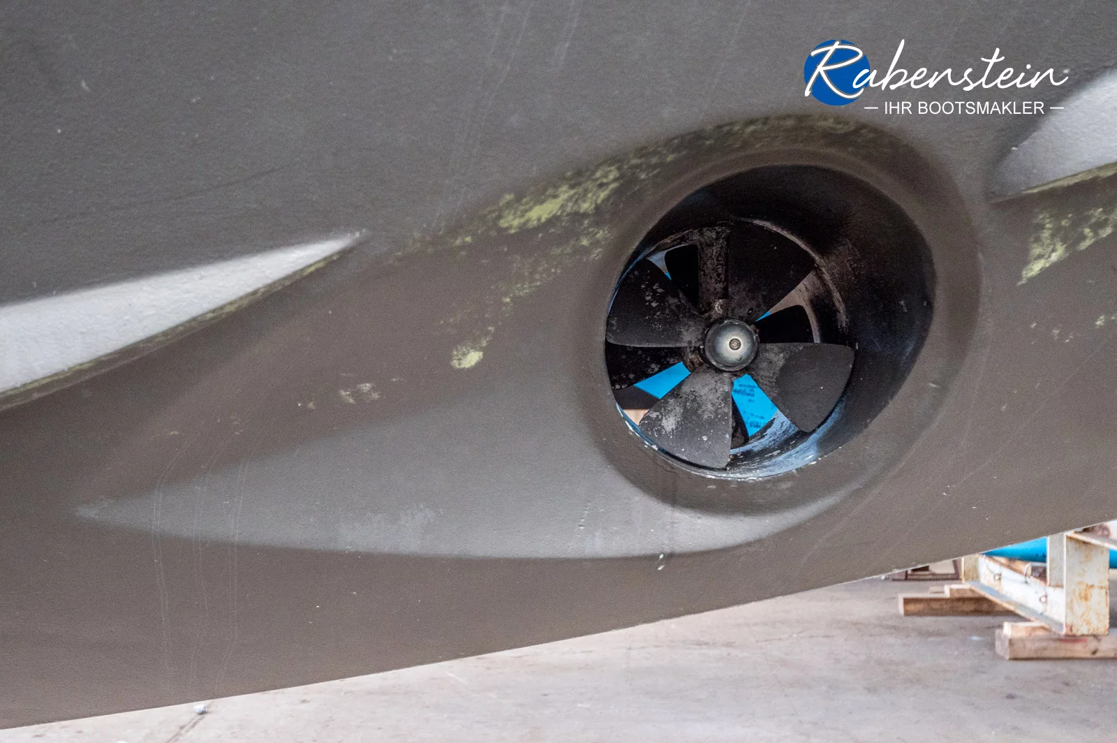 Sunseeker-72-bugstrahlruder