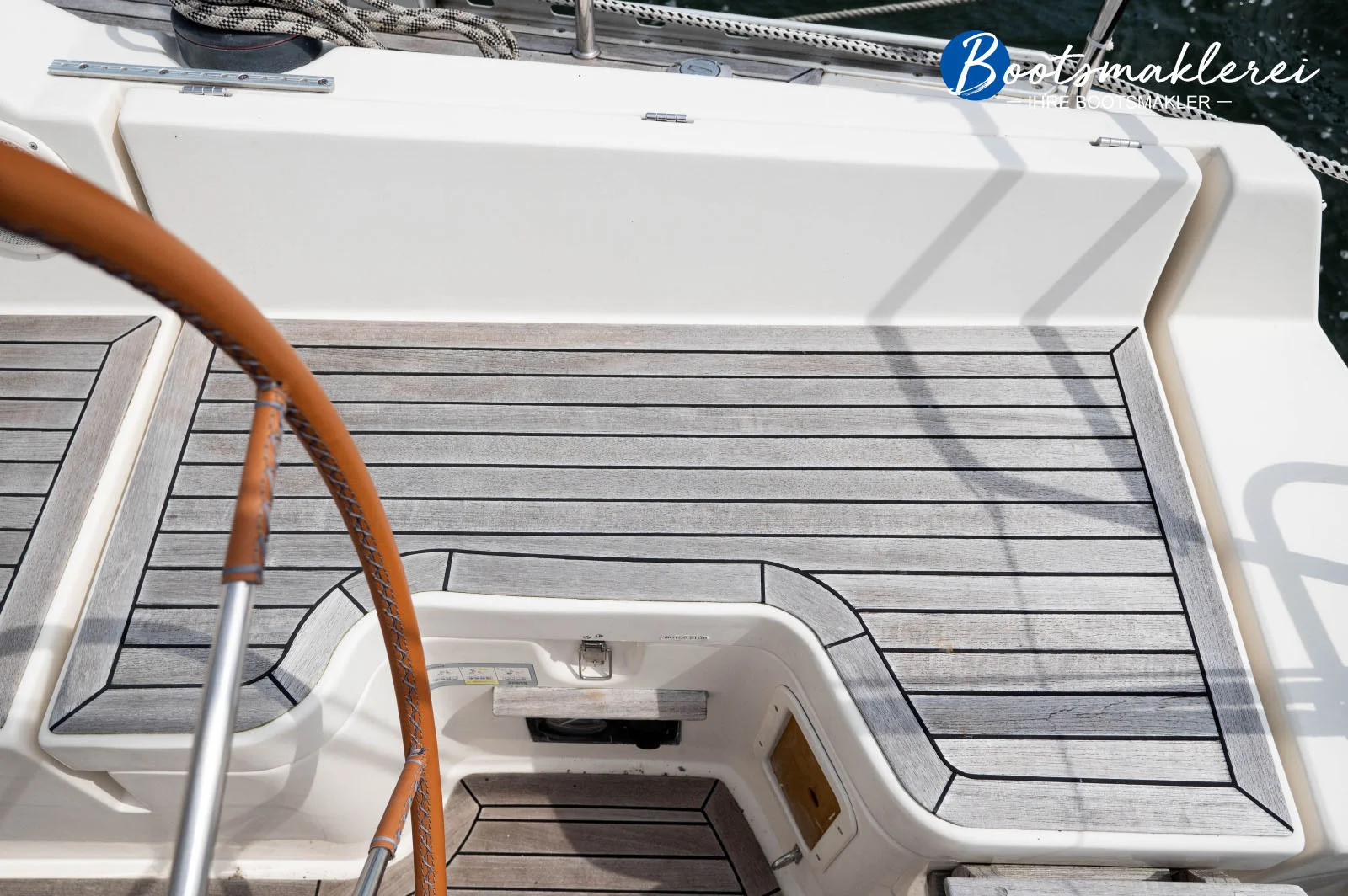 Hanse-371-cockpit-14