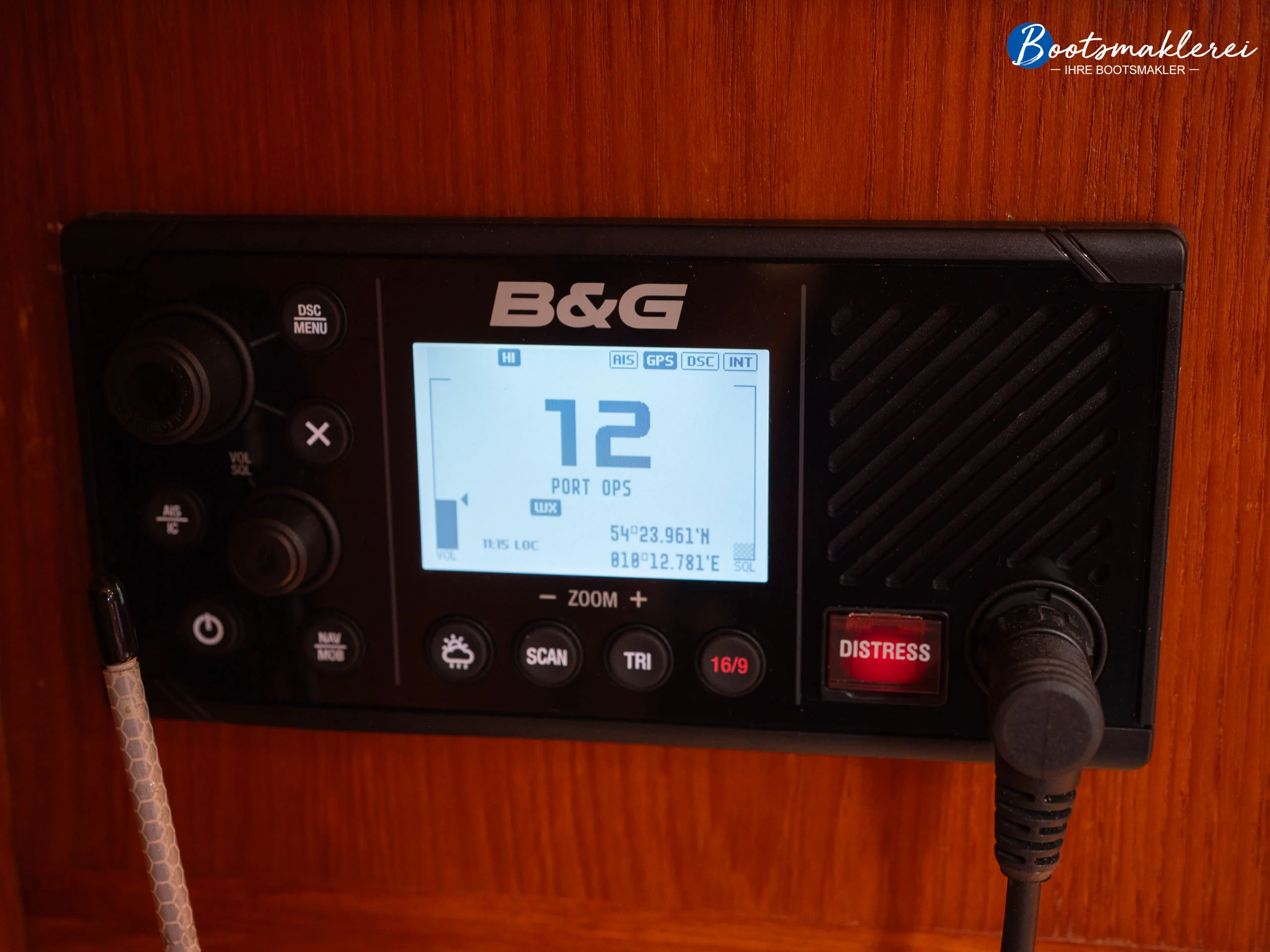 Moody 44 Navigation-4