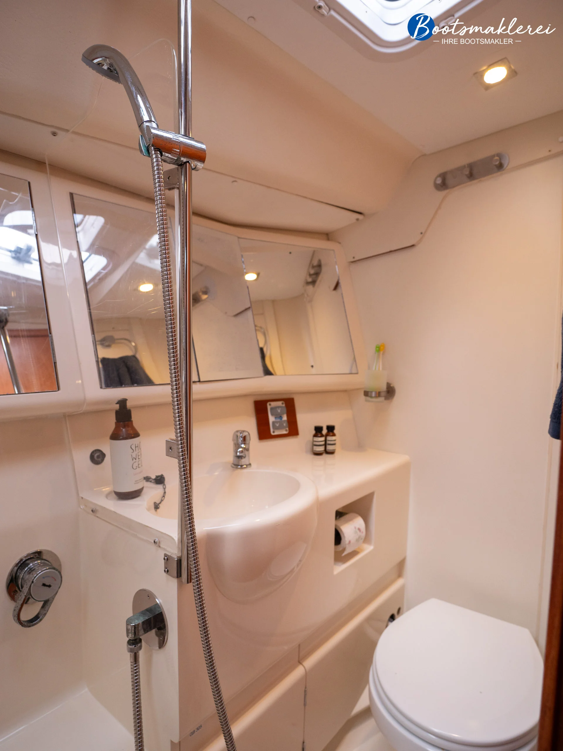 Moody 44 Vorschiff Bad-2